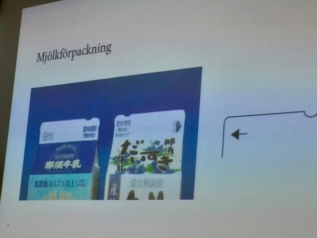 Överdelen på tetraförpackningar med syntolkning